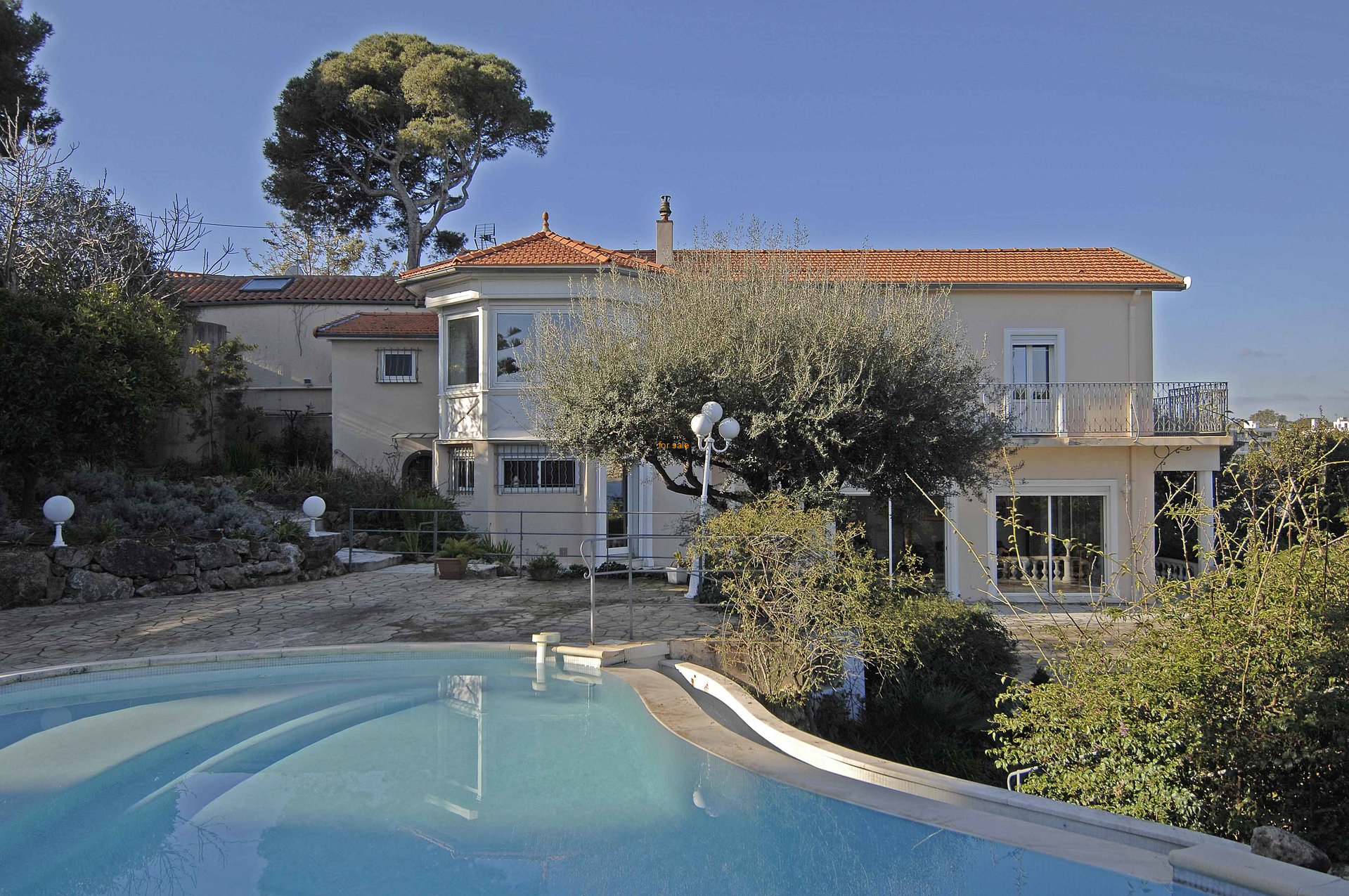 Main Photo of a Villa for sale