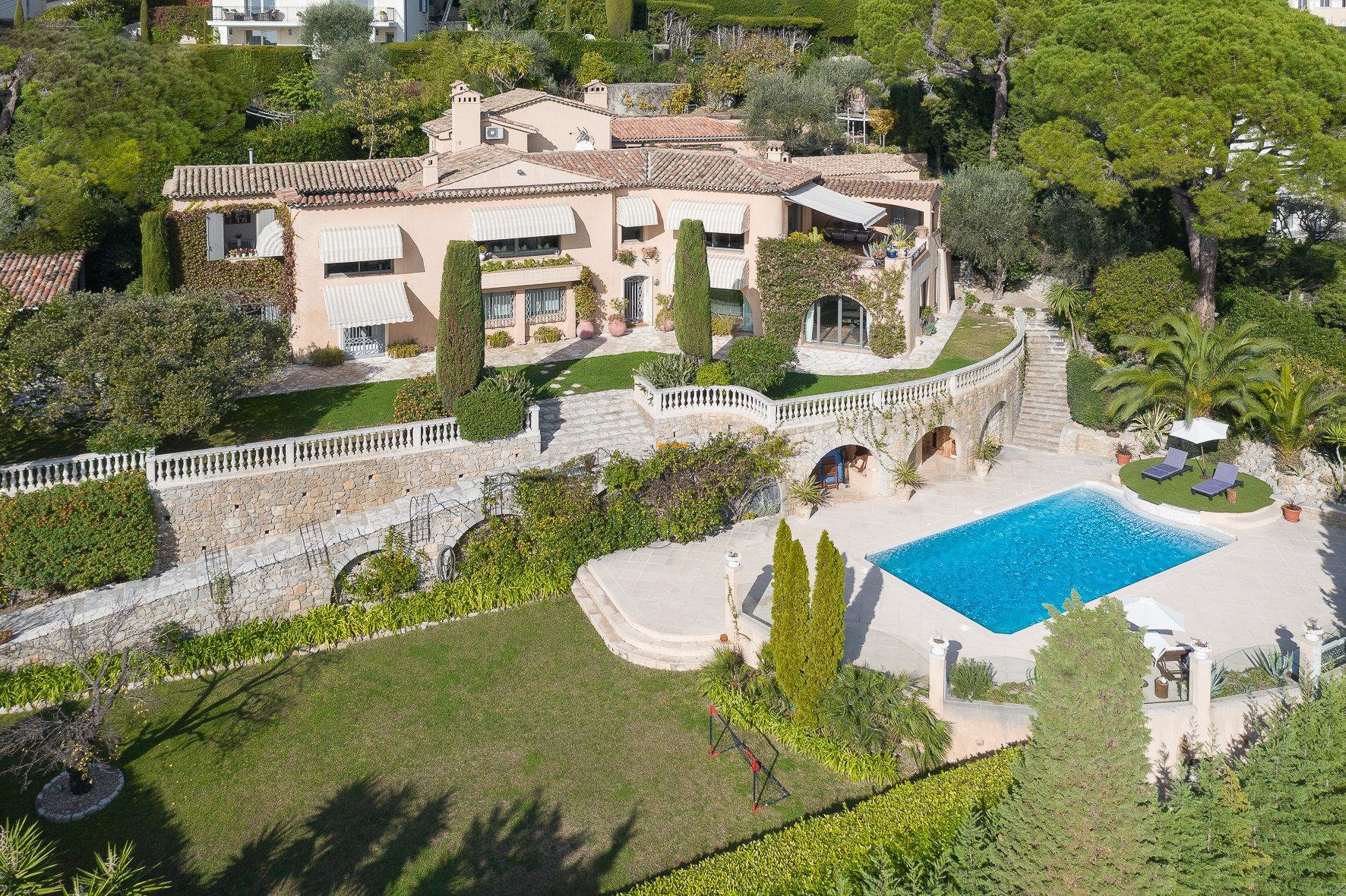 WMN4517884, Stunning villa with sea view - Mougins
